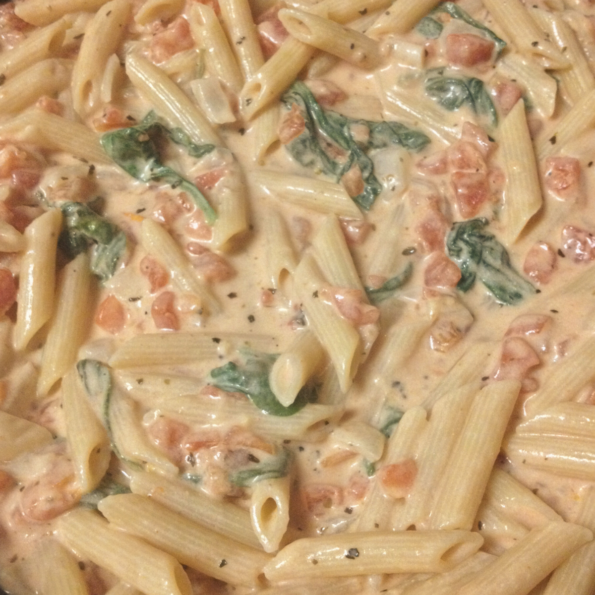 Creamy Tomato and Spinach Pasta with Chicken Recipe